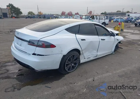 2022 Tesla Model S Dual Motor All-Wheel Drive z USA, uszkodzony, nr VIN 5YJSA1E5XNF460825